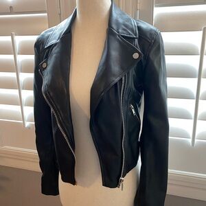 Women cropped vegan leather jacket